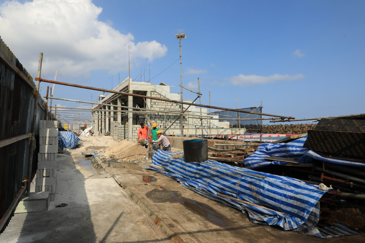 ކޮވިޑް-19 އާ ގުޅިގެން މަޑުޖެހުމަށްފަހު، މިހާރު މަސައްކަތް ބާރު ސްޕީޑުގައި މަސައްކަތް ވަނީ އަލުން ފަށާފައި ފޮޓޯ: ރާއްޖެއެމްވީ