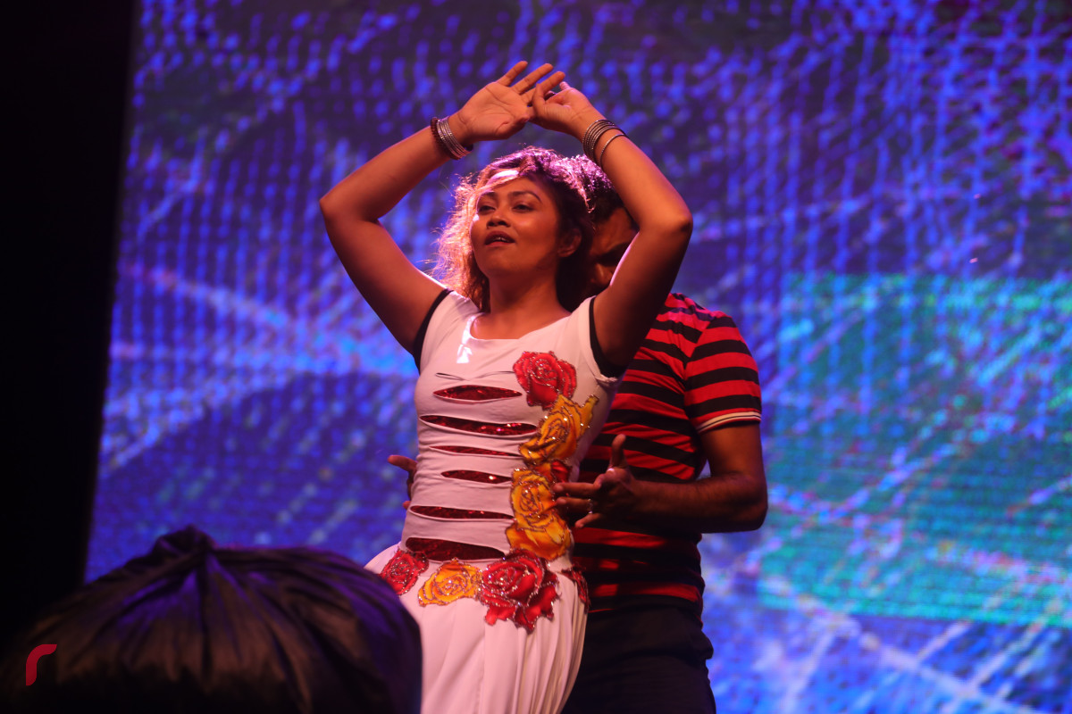 12 އޮގަސްޓު 2019/ހއ.ހޯރަފުށި --ހާއުފާ ޢީދު ޝޯގައި ރިޝްމީ، ރަވީ، ނުޒޫ ގެ އިތުރުން އަޒޭ އާއި ޖުމާ އަދި މަޖޫ ގެ ބަލާ ހިތްވާ ފަދަ ފޯރިގަދަ ނެޝުނ ތަކެއް ބެލުންތެރިންނަށް ވަނީ ގެނެސްދީފައި--ފޮޓޯ: ޝުއައިބް މުހައްމަދު