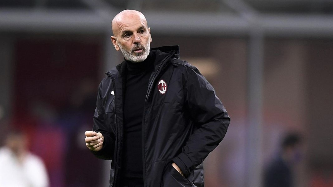 އޭސީ މިލާނުގެ ކޯޗު ސްޓެފާނޯ ޕިއޯލީ