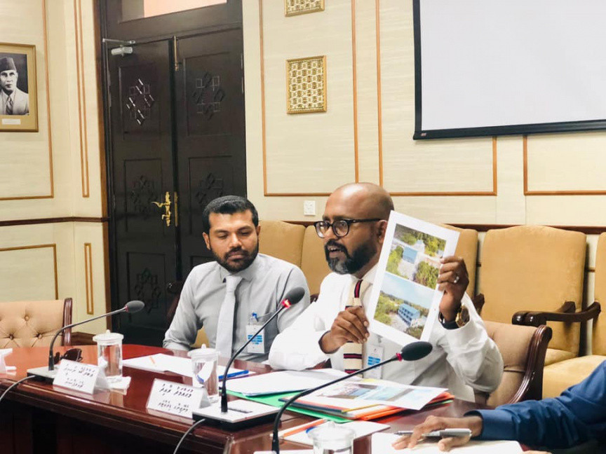 ކުންފުންޏެއްގެ ވެރިން މަޖިލީހުގެ ކޮމެޓީއެއްގައި