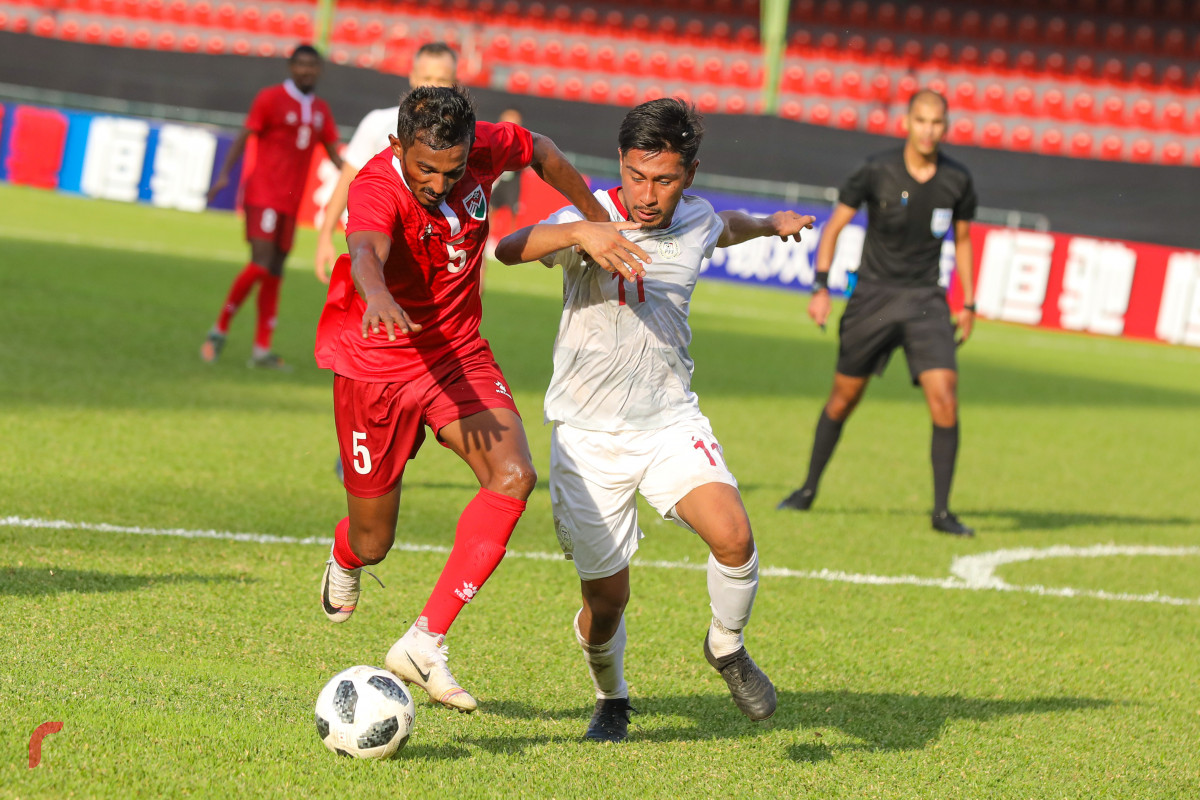 ވޯލްޑްކަޕް ކޮލިފައިން ދިވެހިރާއްޖެ އާއި ފިލިޕީންސް ބައްދަލުކުރި މެޗުގެ ތެރެއިން -- ފޮޓޯ: ރާއްޖެ.އެމްވީ