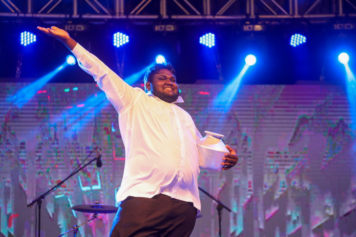 13 އޮގަސްޓް 2019 | ހއ. ހޯރަފުށި -- ހާއުފާ އީދު ޝޯވގެ 3 ވަނަރޭ. މި ޝޯވގައި ގްރެވިޓީ ބޭންޑްގެ އިތުރުން ހޯރަފުށީގެ ޒުވާނުންގެ ހަރަކާތްތައް ފެނިގެން ގޮސްފައިވޭ -- ފޮޓޯ: ޝުއައިބް މުހައްމަދު