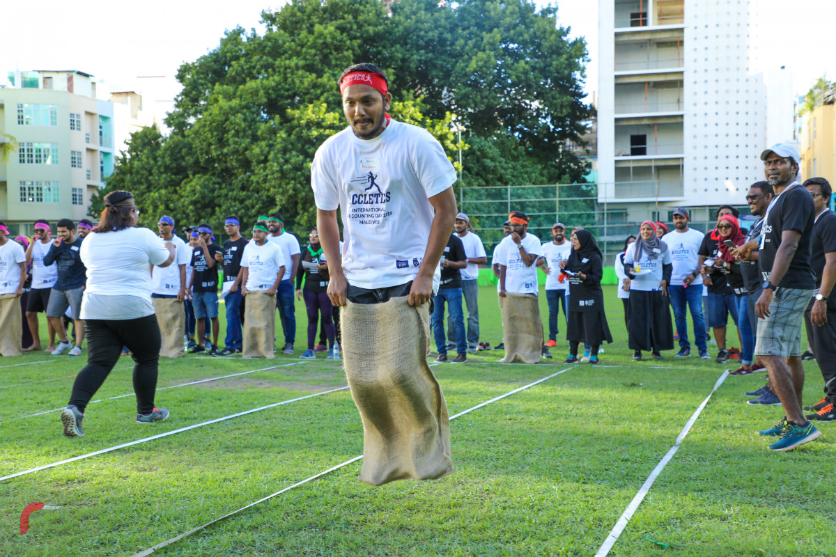 12 ނޮވެންބަރު 2019 އިޓަނޭޝަނަލް އެކައުންޓިންގް ޑޭ ފާހަގަ ކުރުން -- ޕޮޓޯ : ޔޫސުފް ސޮފްވާން