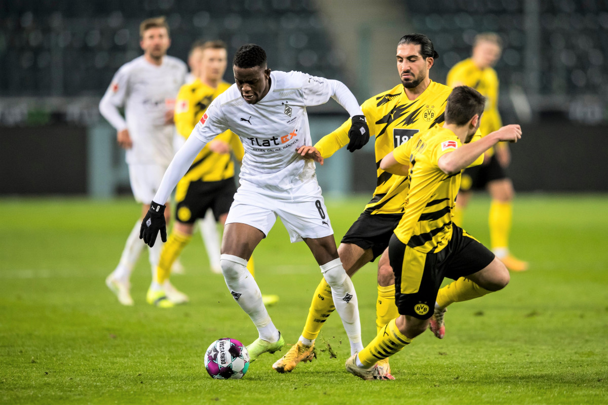 މޮންޗެންގްލަޑްބަކާއި ޑޯޓްމުންޑް ބައްދަލުކުރި މެޗުގެ ތެރެއިން: މި މެޗުން މޮންޗެންގްލަޑްބަކް މޮޅިވީ 4-2 ން