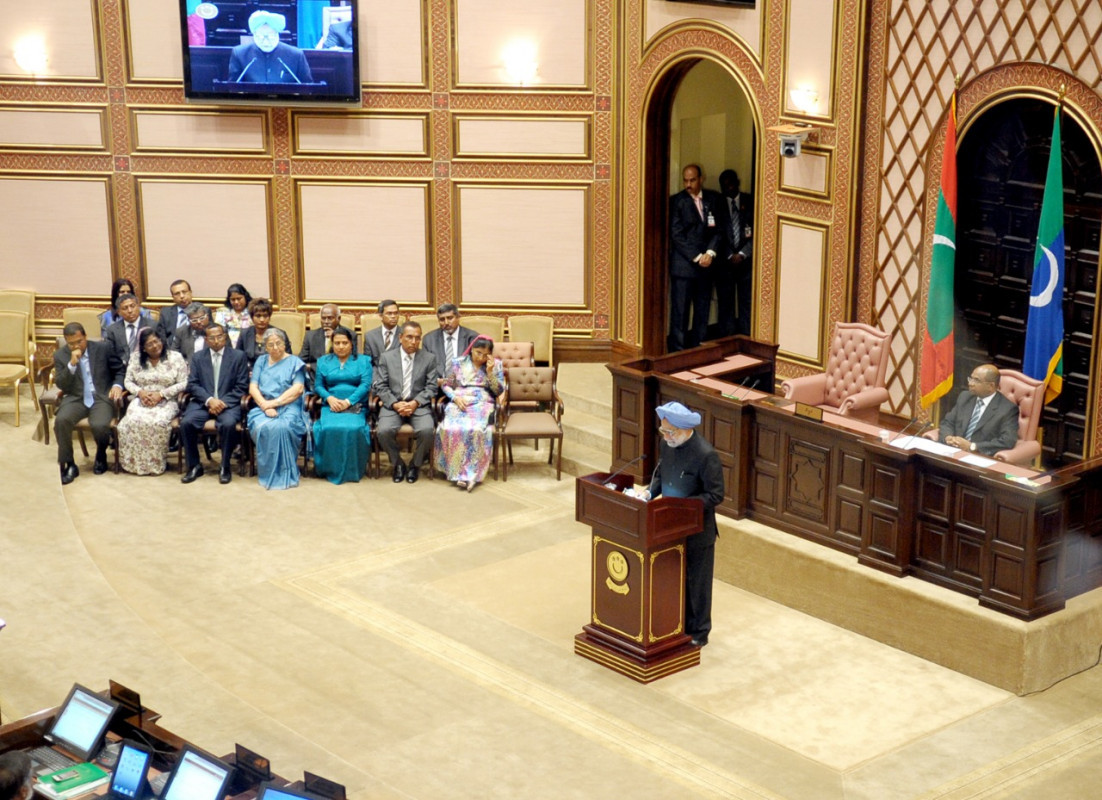 އިންޑިޔާގެ ބޮޑުވަޒީރު މަންމޯހަމް ސިންހު ރައްޔިތުންގެ މަޖްލީހުގައި ތަގްރީރު ކުރެއްވުން-- ފޮޓޯ: މަޖިލިސް އަރކައިވް