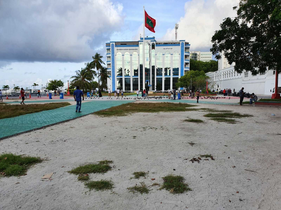 ފުލުހަށް މައްސަލަ ހުށައަޅާފައިވަނީ ޖެންޑަރ އިން