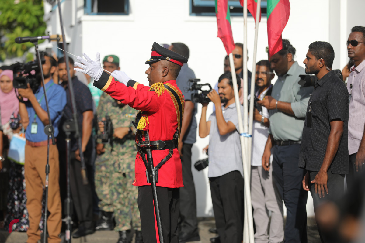 27 ޖުލައި 2019 --މިނިވަން ދުވަހުގެ ރަސްމީ ހިނގާލުމުގެ ތެރެއިން، ސިފައިންގެ ބޭންޑްގެ ހަރަކާތްތައް-- ފޮޓޯ: ޝުއައިބް މުހައްމަދު
