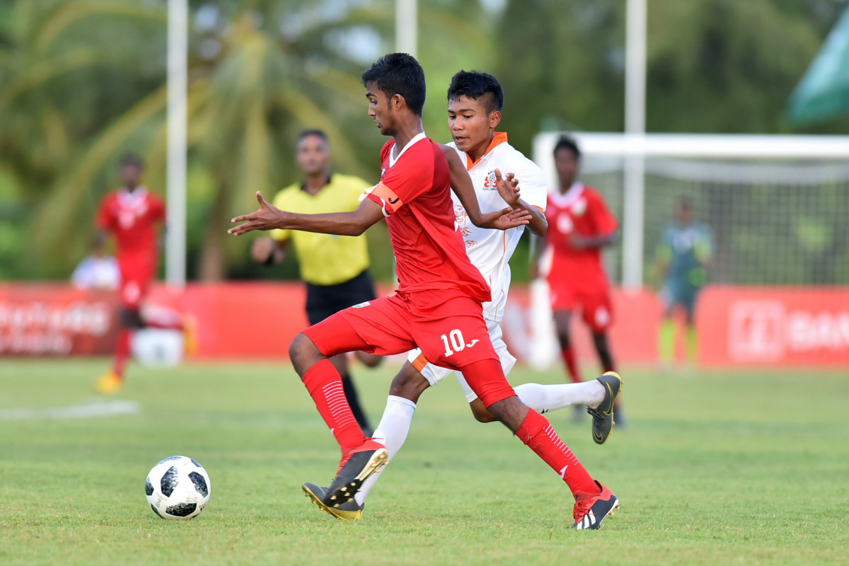 މިދިޔަ އަހަރު ޔުއެފާގެ އެހީގައި އައްޑޫ ސިޓީގައި ބޭއްވި 15 އަހަރުން ދަށުގެ ބައިނަލްއަގުވާމީ ފުޓްބޯޅަ މުބާރާތުގެ ތެރެއިން