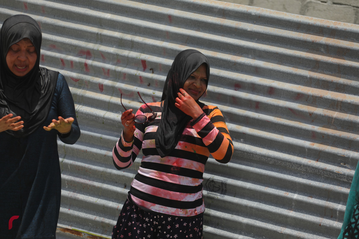 11 އޮގަސްޓު 2019/ ހއ.ހޯރަފުށި --އީދު ފާހަގަކުރުމުގެ ގޮތުން ރަށުގެ ކުދި ބޮޑު އެންމެން މަގުތަކަށް ނިކުމެ ކުލައާއި ފެން ޖަހަނީ-- ފޮޓޯ: ޝުއައިބް މުހައްމަދު