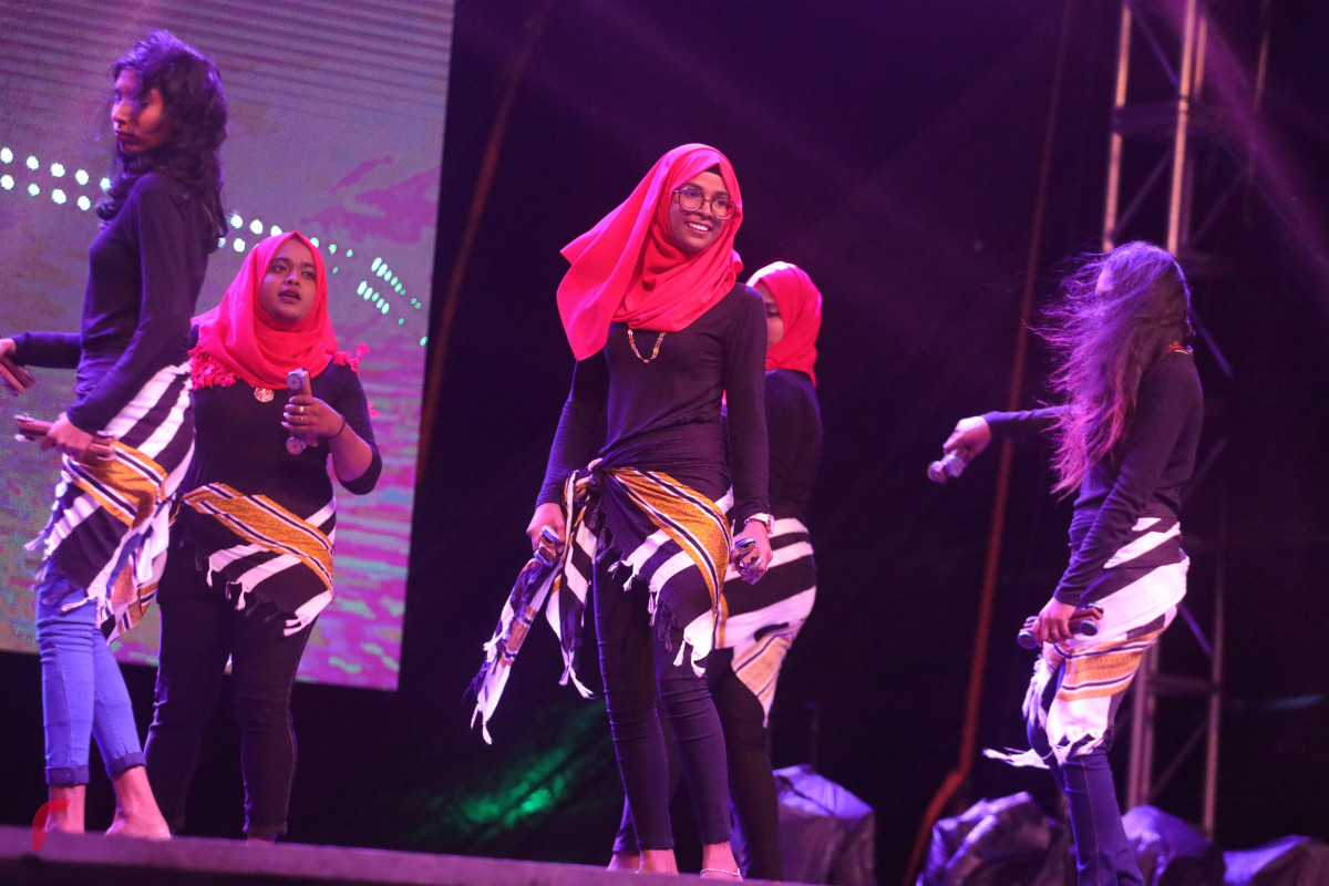 12 އޮގަސްޓު 2019/ހއ.ހޯރަފުށި --ހޯރަފުށީގެ ބޭންޑް އެއް ކަމުގައިވާ މާރަނަ ބޭންޑް ވެސް ވަނީ ޝޯވގައި ހަރަކާތް ހުށައަޅާފައި--ފޮޓޯ: ޝުއައިބް މުހައްމަދު