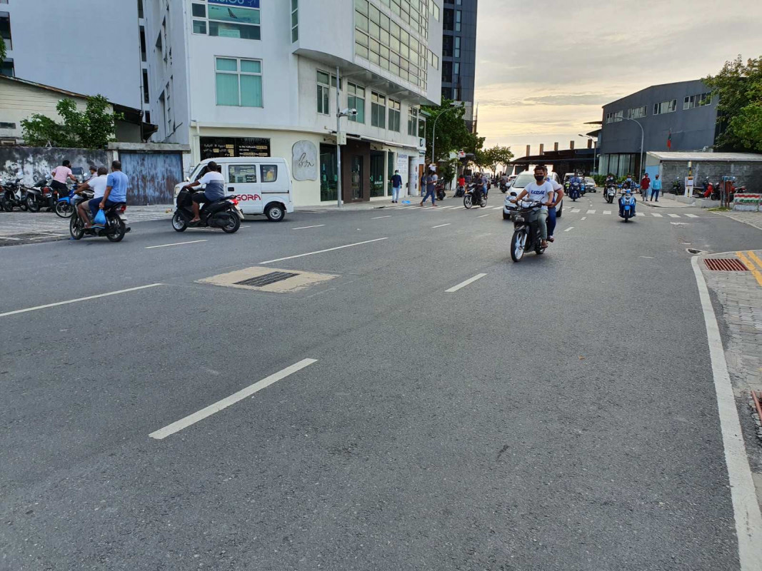 މާލެ ސިޓީގެ ބޮޑުތަކުރުފާނު މަގު، ބަލި ކޮންޓްރޯލް ކުރުމަށް މިހާރު ގިނަ ފިޔަވަޅުތަކެއް ވަނީ އަޅާފައި