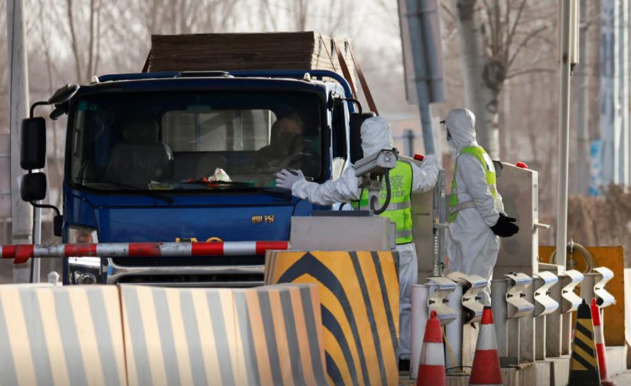 ހޭބެއި ޕްރޮވިންސަށް ވަންނަ މީހުން ޗެކްކުރަނީ