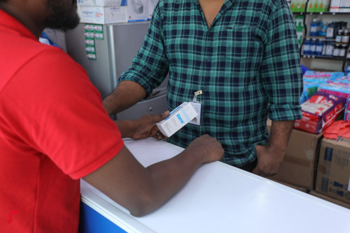 ފާމަސީއަކުން އާންމު މީހަކަށް ބޭސް ވިއްކަނީ