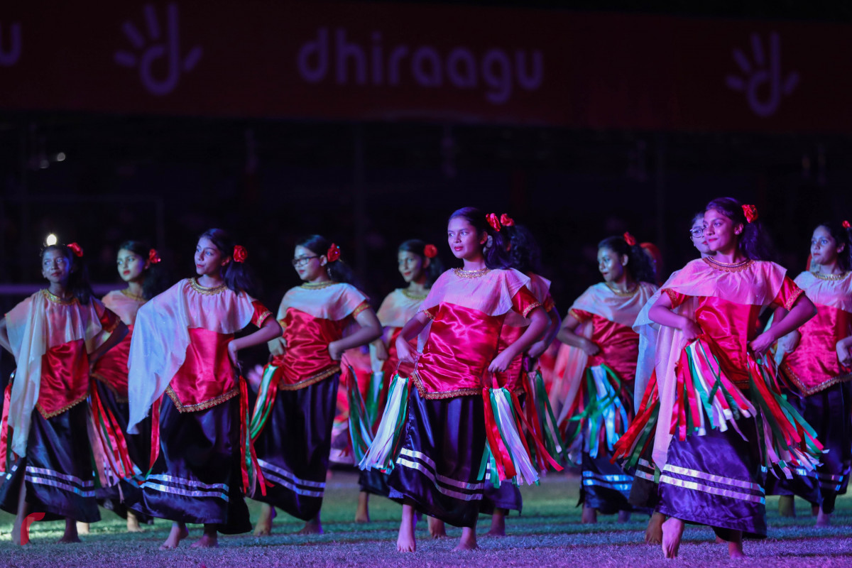 26 ޖުލައި 2019 --މިނިވަން ދުވަހުގެ ރަސްމީ ޕެރޭޑުގެ ހަރަކާތްތައް، ގަލޮޅު ދަނޑުގައި ބޭއްވި ޕެރޭޑް ޝަރަފްވެރި ކޮށްދެއްވީ ރައީސުލް ޖުމްހޫރިއްޔާ އިބްރާހިމް މުހައްމަދު ސޯލިހް-- ފޮޓޯ: ޝުއައިބް މުހައްމަދު