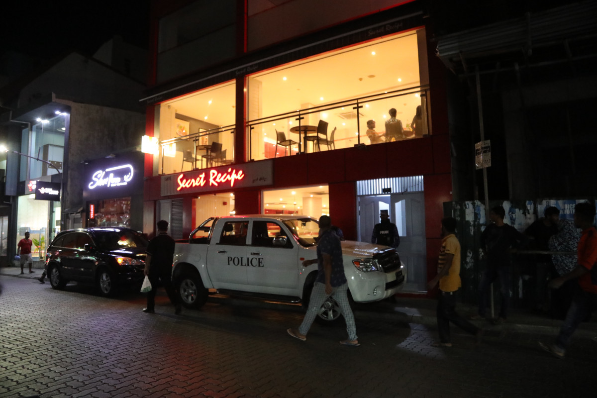 11 ސެޕްޓެމްބަރު 2019 --މަރު ކޮމިޝަނުން ތަހުގީގު ކުރަމުންދާ މައްސަލައަކާ ގުޅިގެން ފުލުހުން  މާލޭގެ ބައެއް ތަންތަން ބަލާ ފާސްކުރުމަށް ހިންގި އޮޕަރޭޝަނުގެ ތެރެއިން-- ފޮޓޯ: ޝުއައިބް މުހައްމަދު