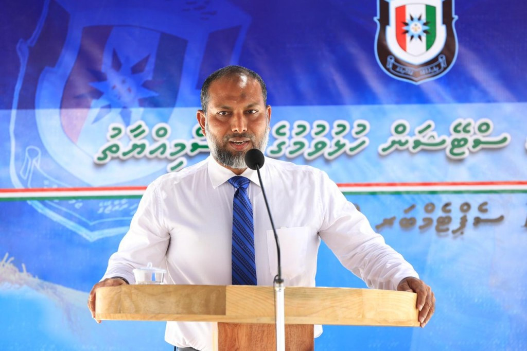 ހޯމް މިނިސްޓަރު އިމްރާން އަބްދުﷲ