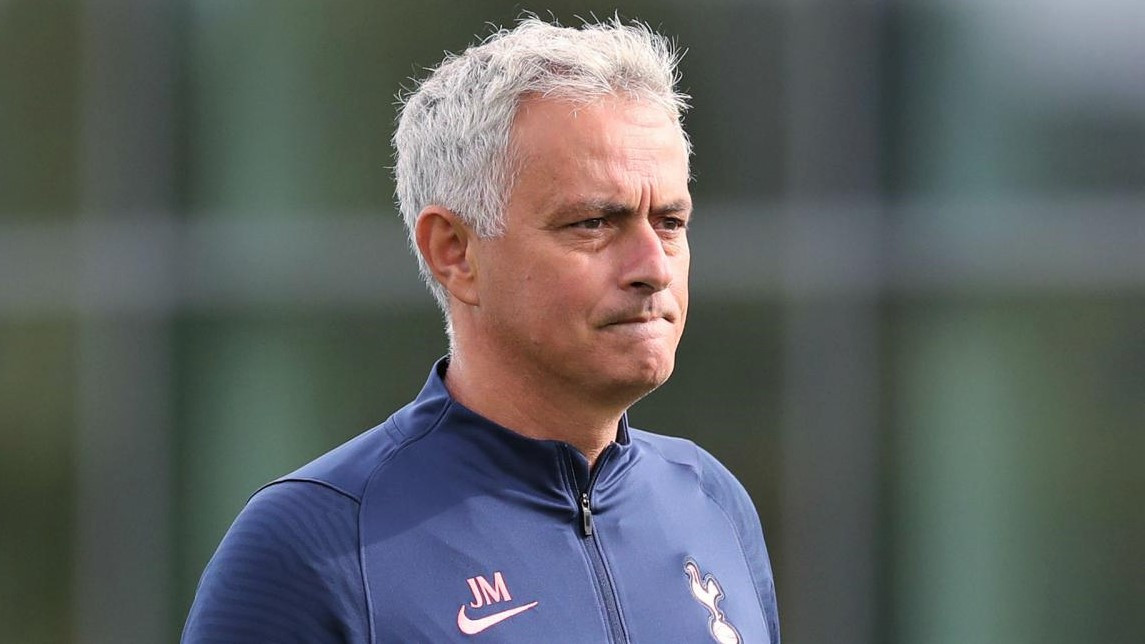 ޓޮޓެންހަމް ހޮޓްސްޕާގެ ކޯޗު ހޯސޭ މޮރީނިއޯ