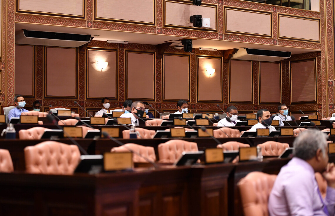 Majlis approves to appoint four members to the Civil Service Commission