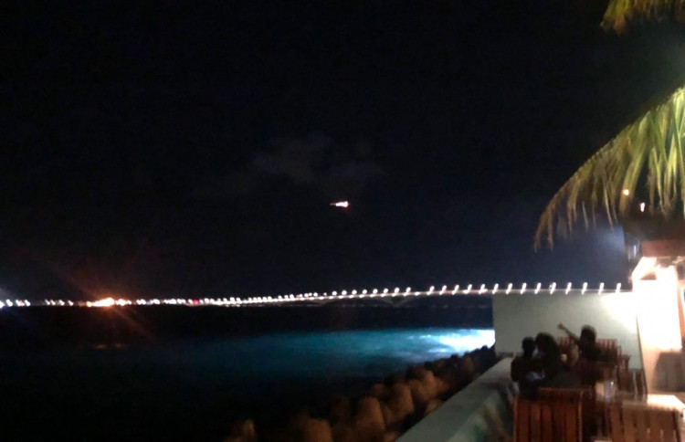 އެމެޖެންސީގައި ޖެއްސި ފްލައިޓް