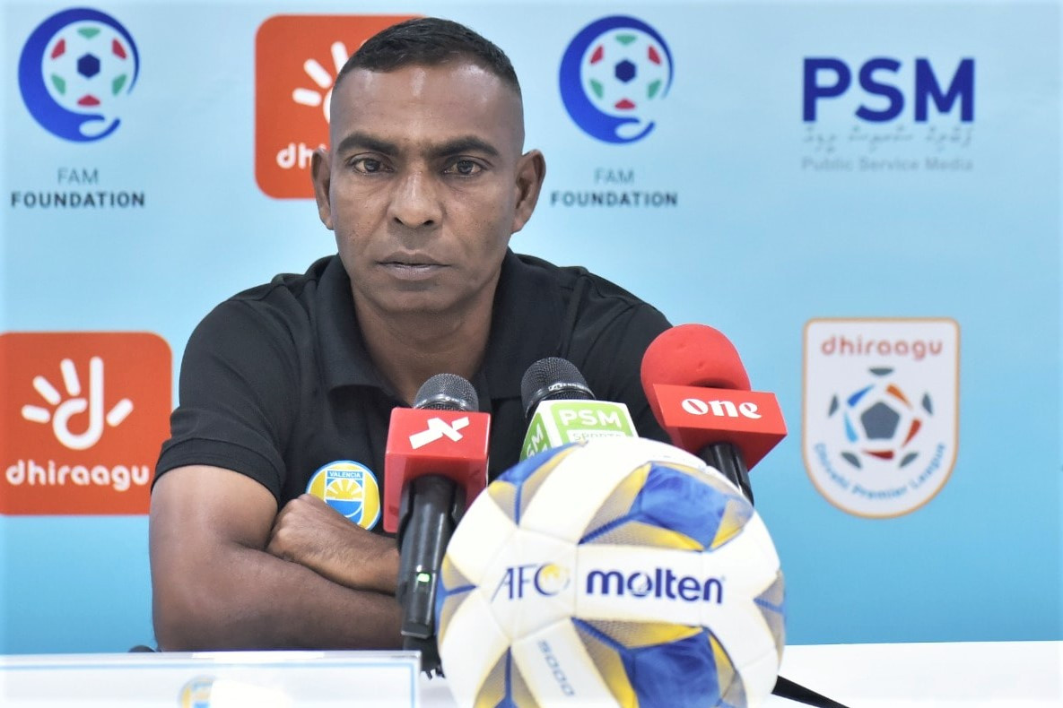 ކުލަބު ވެލެންސިއާގެ ކޯޗު މުޙައްމަދު އާތިފް (އާތީ)