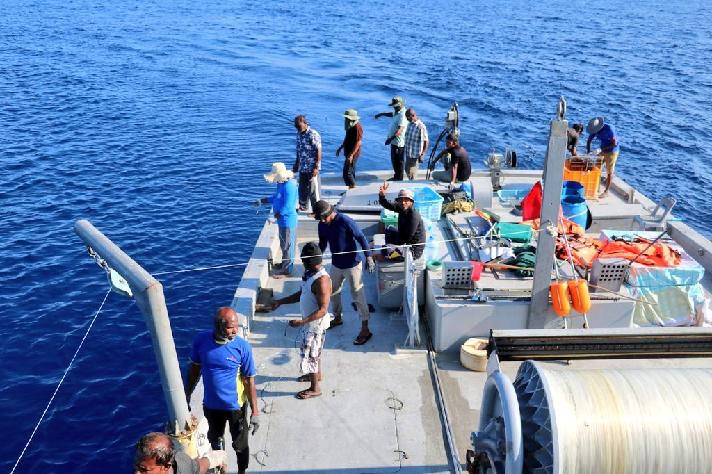 މަސް ބާނާ ގޮތަށް ބަދަލު ގެނެސްގެން ނޫނީ މަހަށް ހަމަ އަގު ލިބުން ދަތިކަމަށް މެމްބަރު ޝަރީފް ވިދާޅުވި