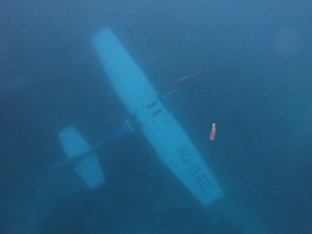 އަޑިއަށް ދިޔަ ފްލައިޓް: މިހާރު އޮތީ ކަނޑުގެ 8.6 މީޓަރު އަޑީގައި ކަމަށް އެމްއެންޑީއެފްއިން ބުނޭ