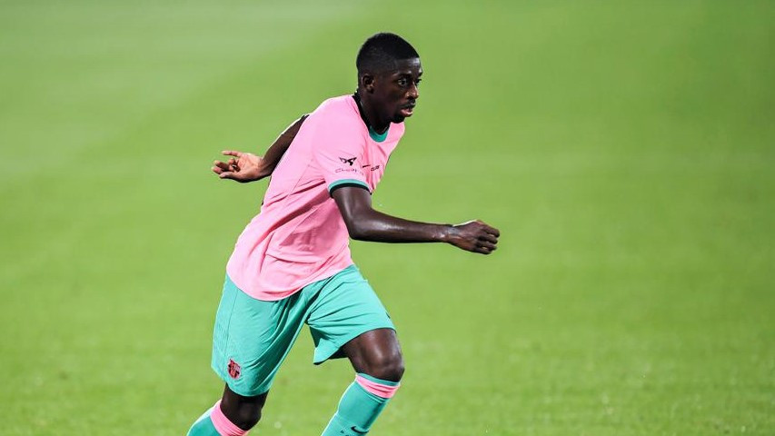 ބާސެލޯނާއަށް ކުޅެމުން އަންނަ ފްރާންސްގެ ފޯވާޑް އޮސްމާނޭ ޑެމްބެލޭ