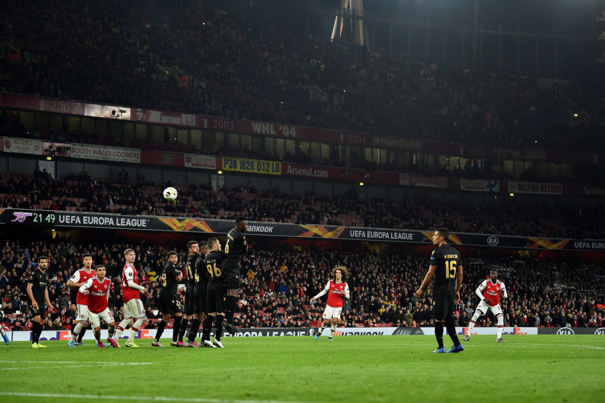 އާސެނަލް އަދި ވިޓޯރިއާ ބައްދަލުކުރި މެޗުގެ ތެރެއިން