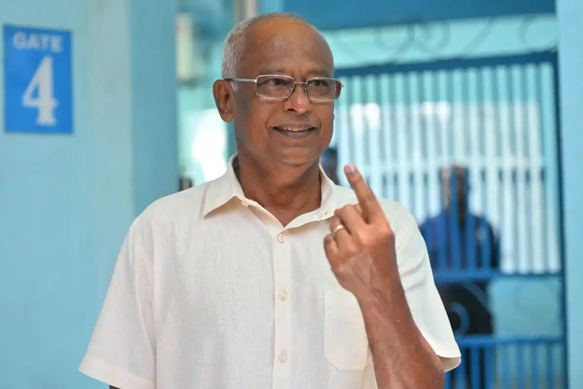 ކުރީގެ ރައީސް އިބްރާހިމް މުހައްމަދު ސޯލިހު ވޯޓު ލައްވައިފި