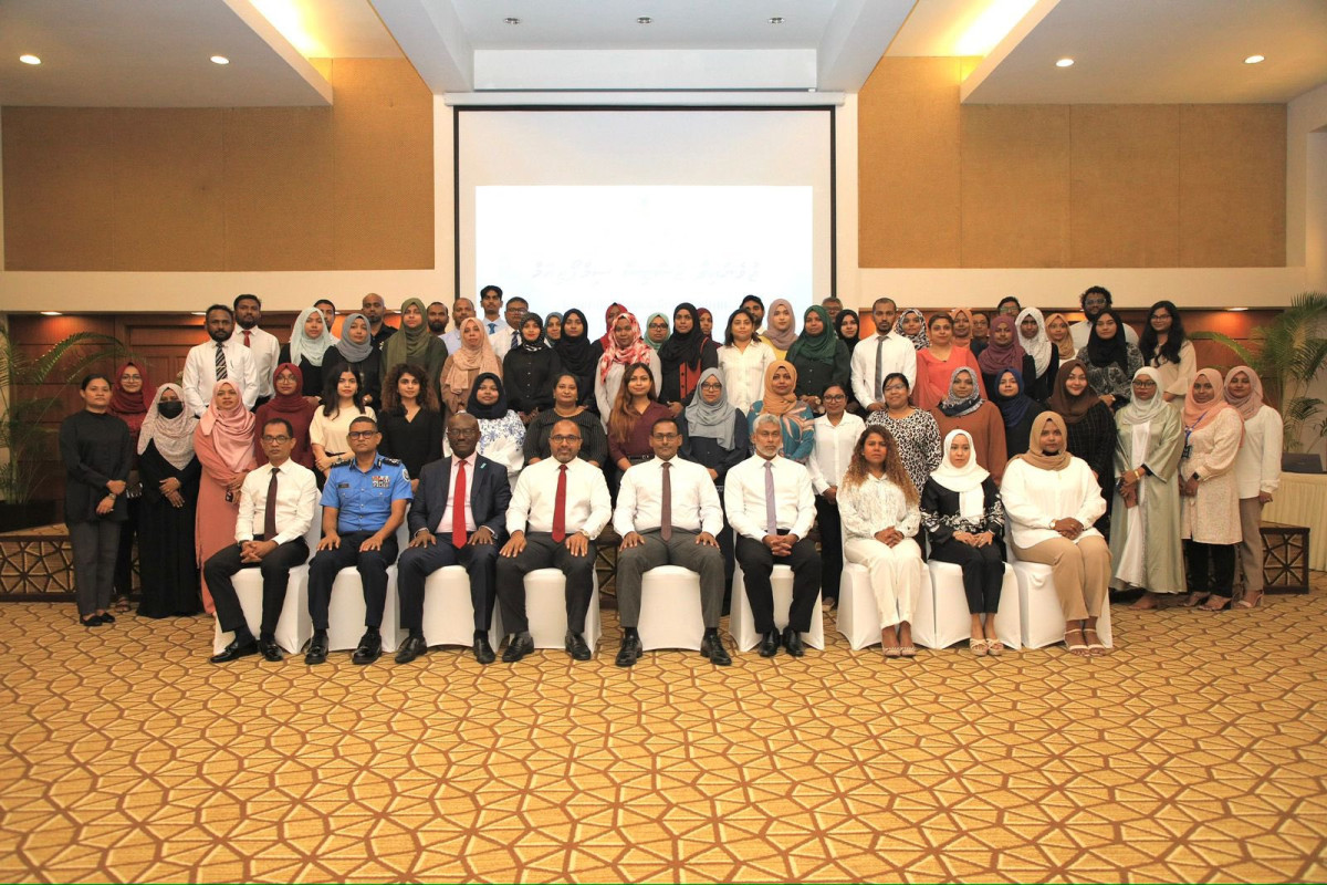 ޖުވެނައިލް ޖަސްޓިސް ސިމްޕޯޒިއަމްގެ ތެރެއިން