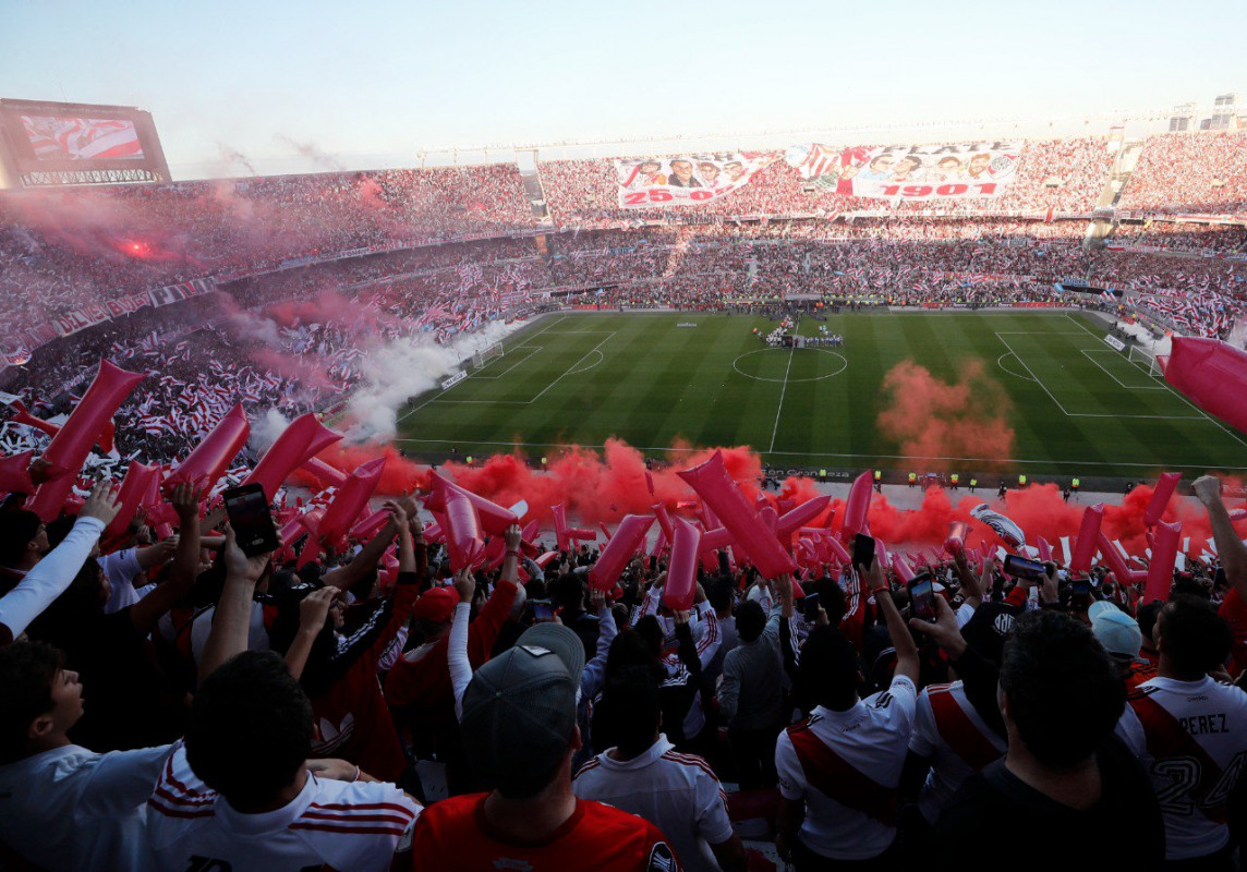 ރިވާ ޕްލޭޓް ސްޓޭޑިއަމް