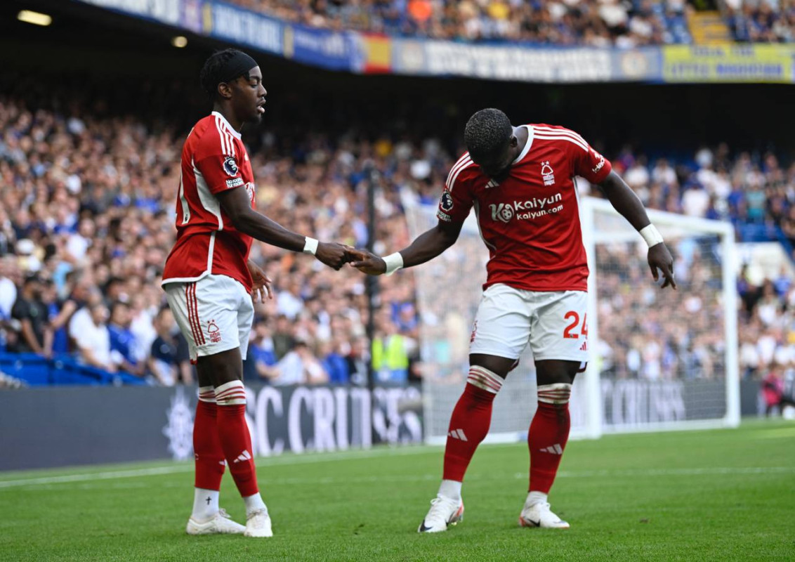 މެޗުގައި ލަނޑު ޖެހުމަށްފަހު ފޮރެސްޓުގެ ކުޅުންތެރިން އުފާ ފާޅު ކުރަނީ