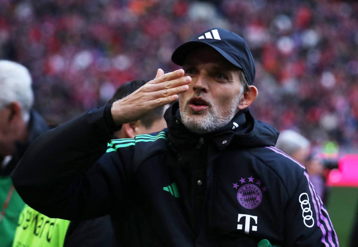 ބަޔާންގެ ކޯޗު ތޯމަސް ޓުޗެލް