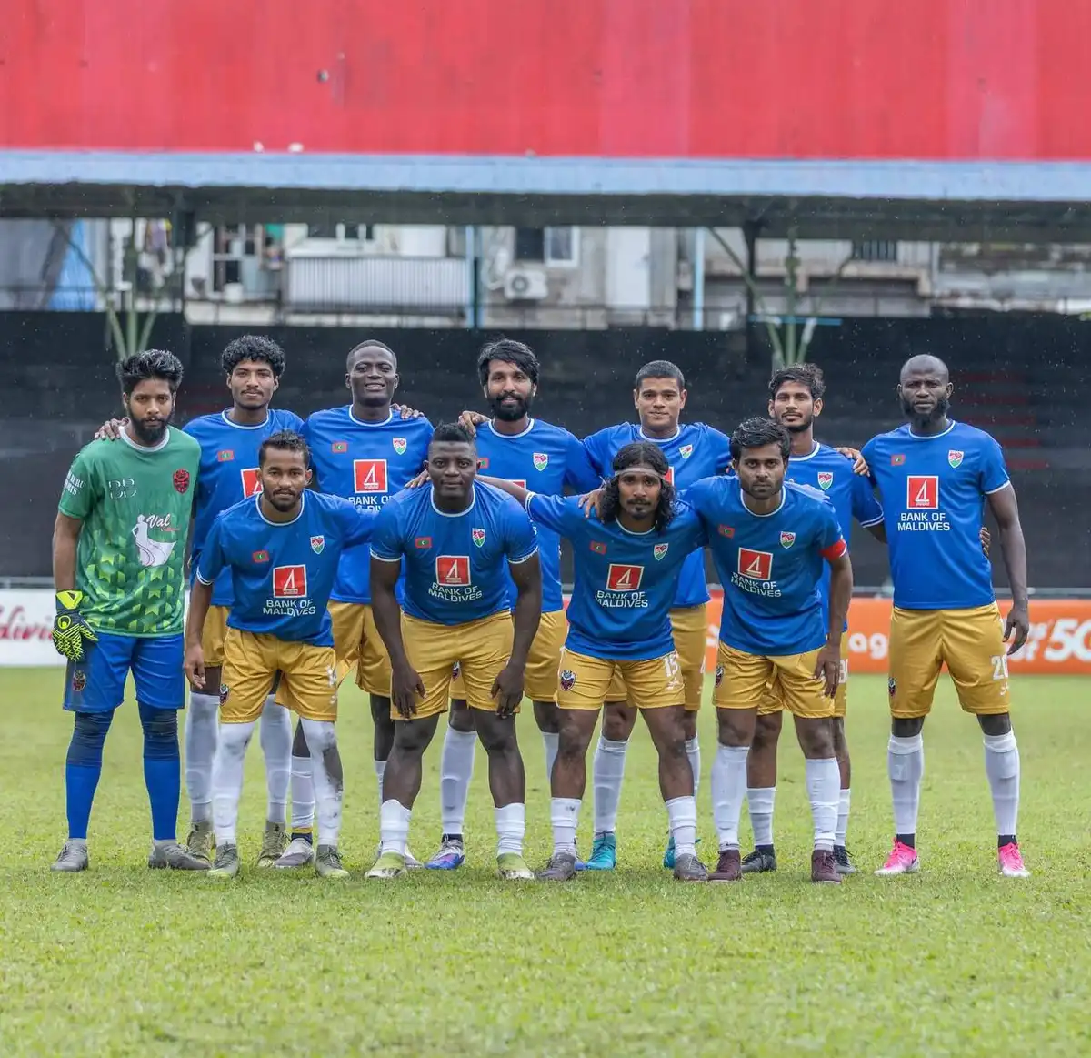 ބިސް ބުރުގެ ކުޅުންތެރިން ޤައުމީ ޓީމުގެ ނޫ ކުލައިގެ ޖާޒީގައި
