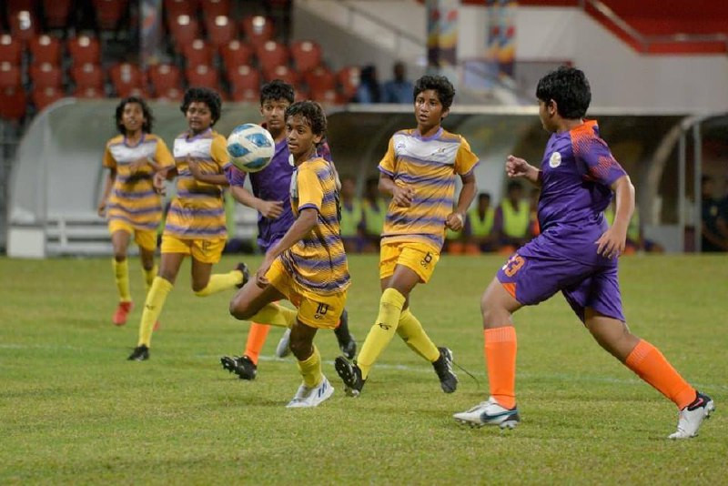 އިންޓަރ ސްކޫލް 15 އަހަރުން ދަށުގެ ފުޓުބޯޅަ މުބާރާތުގައި، ބިލަބޮންގއިން ޣިޔާސުއްދީނާ ދެކޮޅަށް ކުޅުނު މެޗުގެ ތެރެއިން