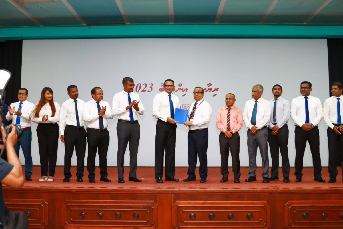 އެމްއެންޕީގެ ކެންޑިޑޭޓް ދަނގެތީ ދާއިރާގެ މެންބަރު މުހައްމަދު ނާޒިމްގެ ފޯމު ހުށަހެޅުން