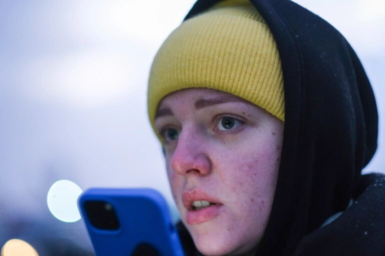 އޮލްގާ ބެލަބަން، ހަނގުރާމައިން ސަލާމަތްވުމަށް ޔޫކްރެއިނުން ނުކުތް ޒުވާނެއް