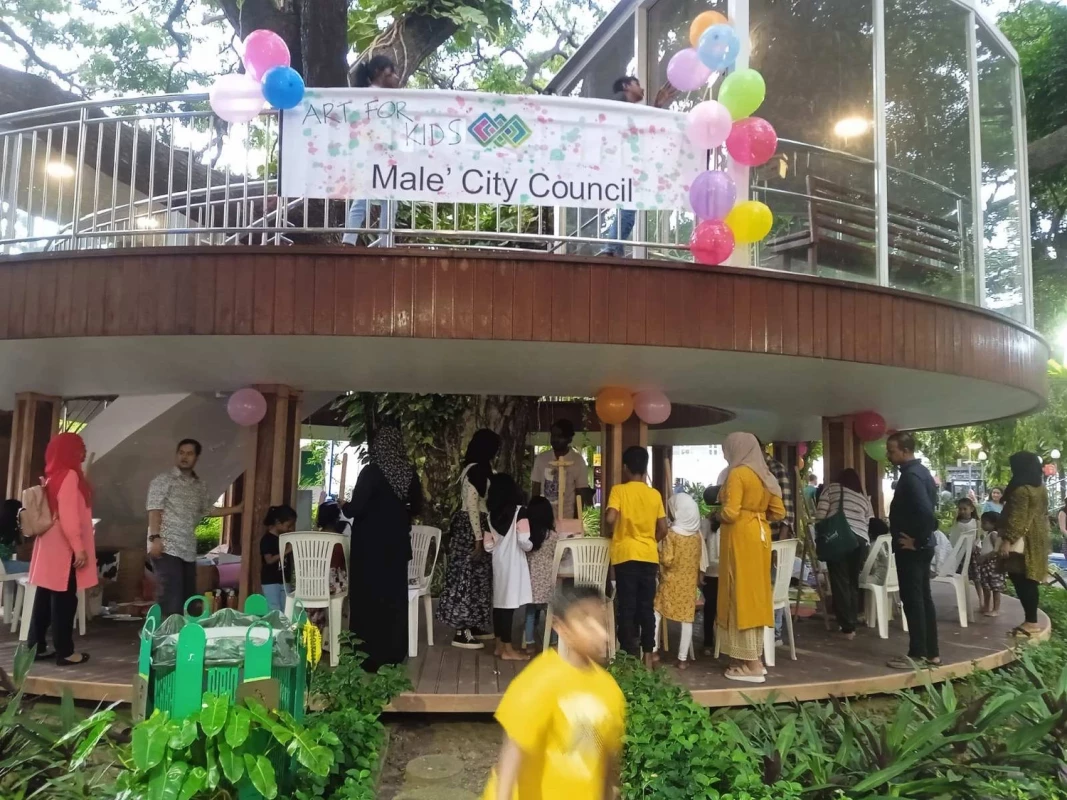 ސަލްޓަން ޕާކުގައި މީގެ ކުރިން ކައުންސިލުން ބޭއްވި ކުޑަކުދިންގެ ހަވީރެއްގެ ތެރެއިން