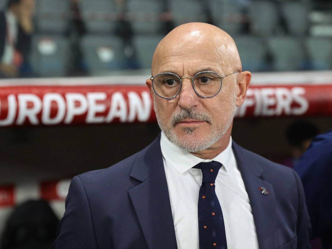 ސްޕެއިންގެ ކޯޗު ލުއިސް ޑި ލާ ފުއެންޓޭ