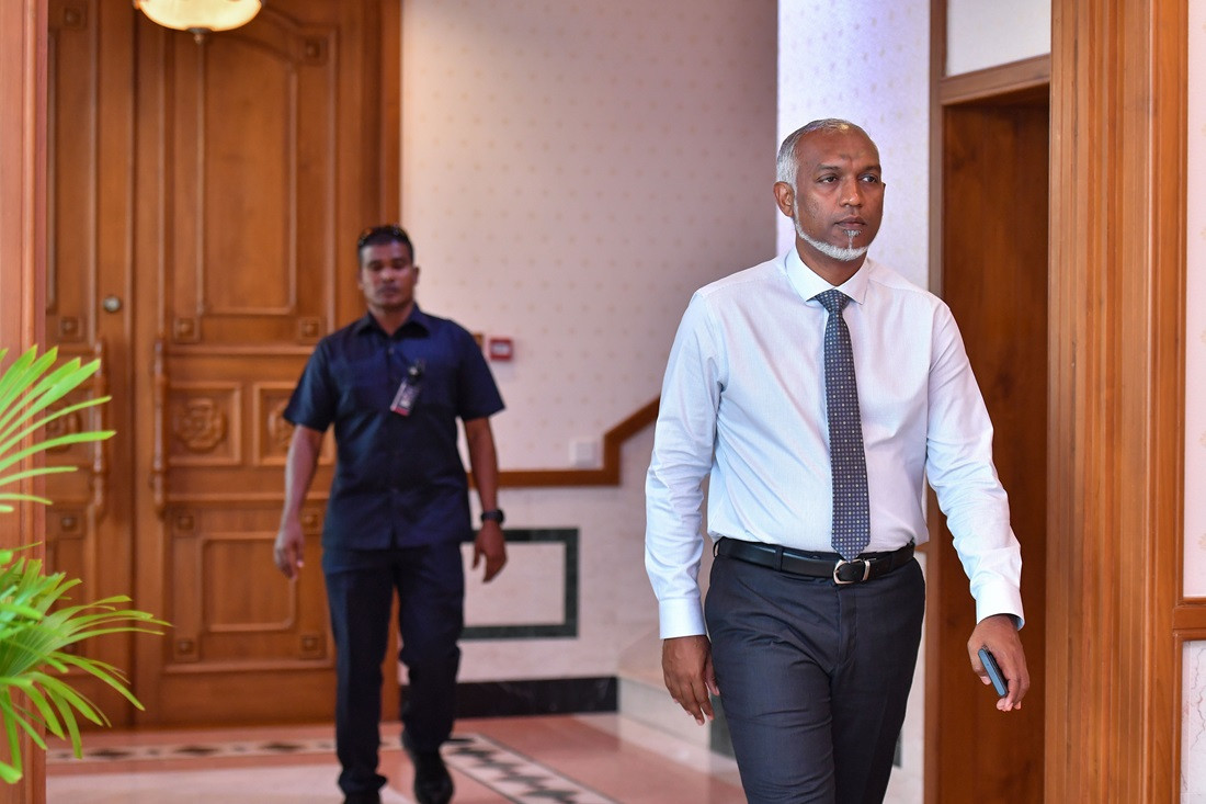 ރައީސުލްޖުމްހޫރިއްޔާ ޑޮކްޓަރު މުޙައްމަދު މުޢިއްޒު