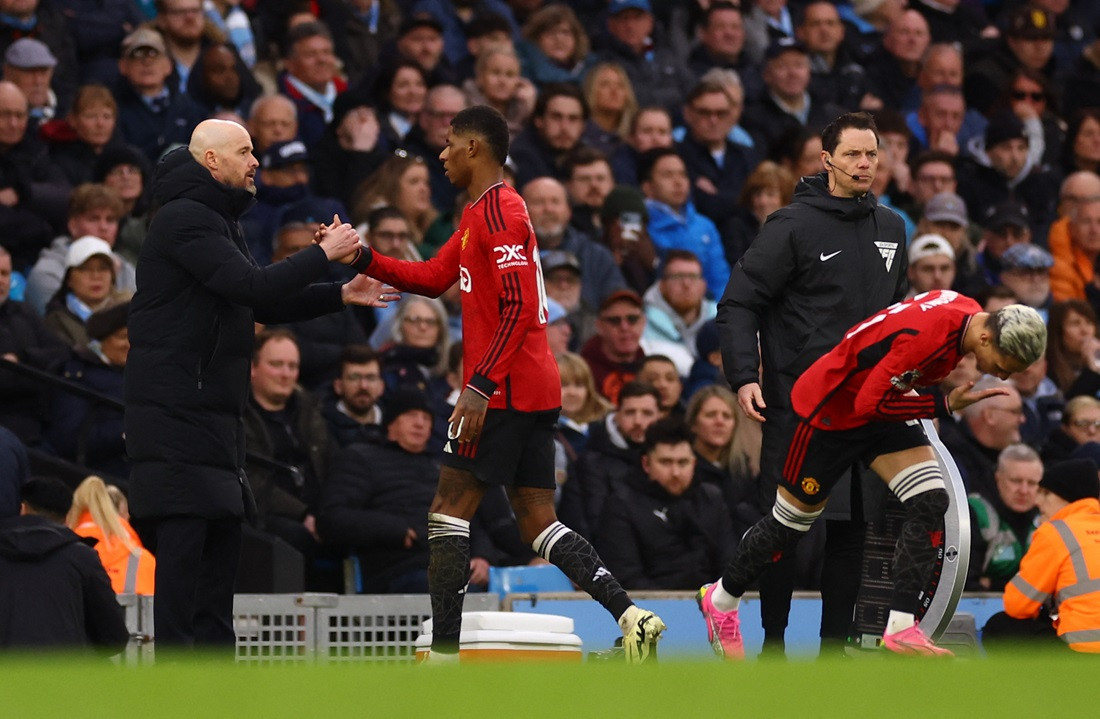 ޔުނައިޓެޑުގެ ކޯޗު ޓެން ހާގް އަދި ރަޝްފޯޑު