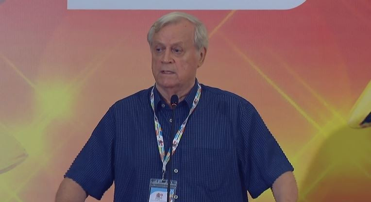 ކަލިނަރީ ޗެލެންޖް ޕްރޮޖެކްޓުގެ ޑައިރެކްޓަރު، އެލެން ޕާމަރ