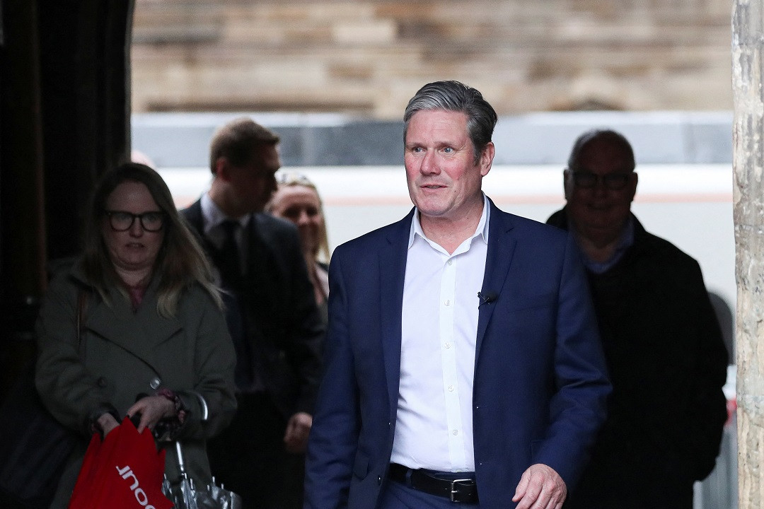 ޔޫކޭގެ އިދިކޮޅު ލީޑަރު ކިއަރ ސްޓަރމަރ