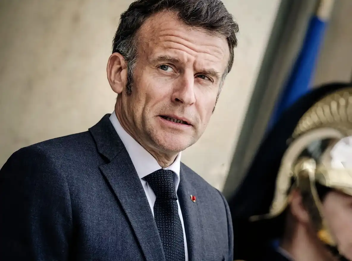 ސަރަހައްދީ ހަމަލާތައް ހުއްޓާލައި މަޝްވަރާގެ މޭޒަށް އައުމަށް، މެކްރޮން އީރާން އަށް ގޮވާލައްވައިފި