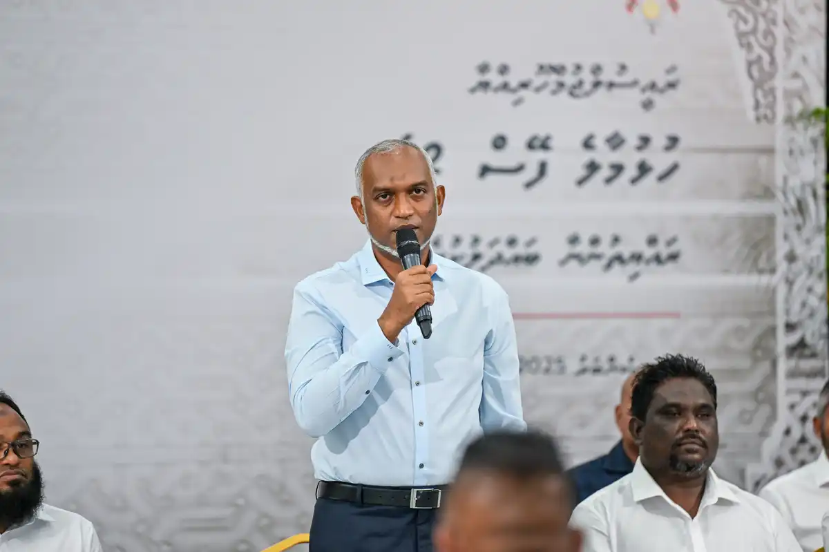 ރައީސުލްޖުމްހޫރިއްޔާ ޑރ. މުޙައްމަދު މުޢިއްޒު ހުޅުމާލޭގެ ފޭސް 2ގެ ރައްޔިތުންނާ ބައްދަލު ކުރެއްވުން