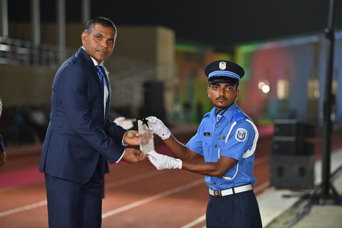 ފުލުހުންގެ އަސާސީ ތަމްރީނު ކޯހުގެ 35 ވަނަ ބެޗުގެ ދަސްވެނިވުމުގެ ރަސްމިއްޔާތުގެ ތެރެއިން