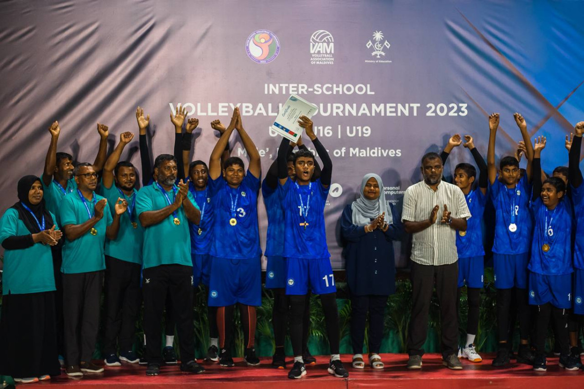 14 އަހަރުން ދަށުގެ ފިރިހެން ބައިގެ ޗެމްޕިއަންކަން ހޯދި ފ.އަތޮޅު މަދަރުސާ