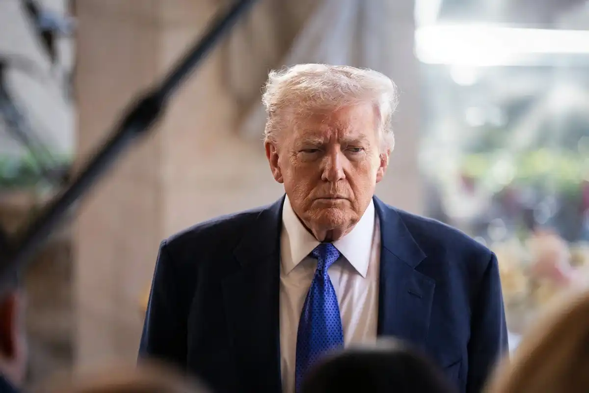 ރައީސް ޑޮނަލްޑް ޓްރަމްޕް.