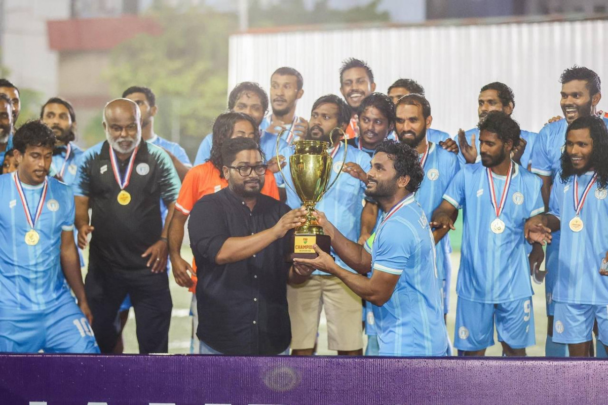 އެފްއޭއެމް ތިން ވަނަ ޑިވިޝަންގެ ޗެމްޕިއަންކަން ހޯދި ލެގޫންސް - ފޮޓޯ: މުޙައްމަދު ޝާބިން / އަަދަދު