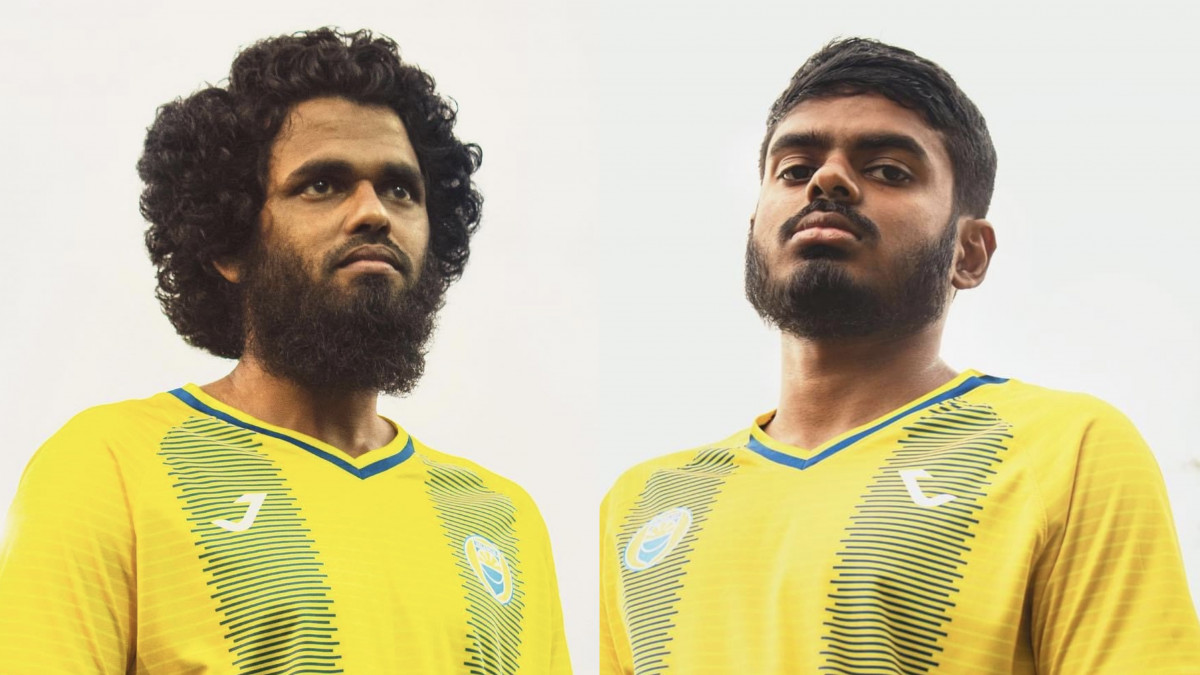 ގައުމީ ފުޓްބޯޅަ ޓީމުގެ ކެޕްޓަން އަކުރަމް އަބްދުލް ޣަނީ (އަކޫ) އާއި ޒުވާން މިޑްފީލްޑަރު އިސްމާއިލް ޒާން އާމިރު